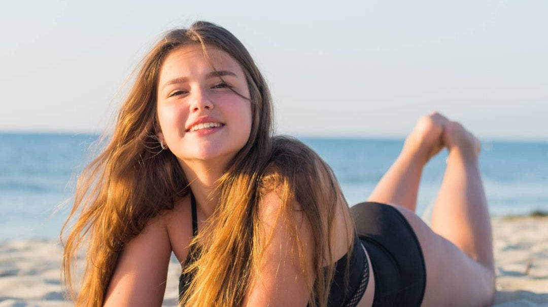 Menstrosor för bad och simning